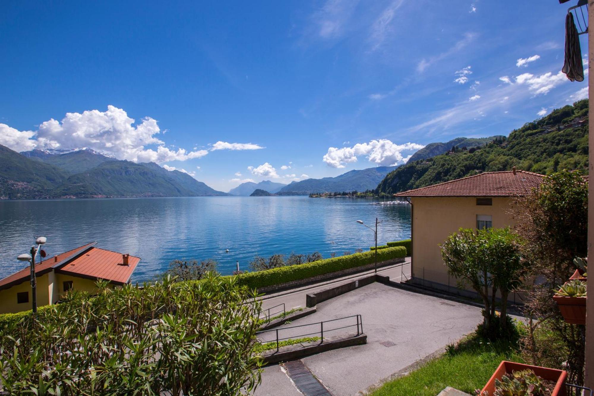 Nobiallo Fronte Lago Exterior foto